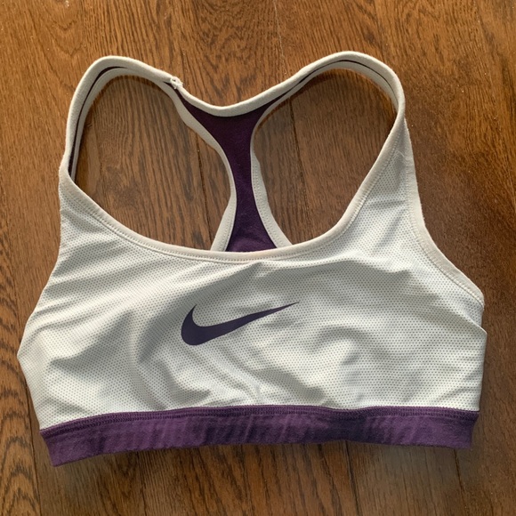 Reversible NIKE Sports Bra - Picture 3 of 5